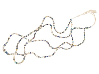 ANCIENT ROMAN GLASS BEAD NECKLACE CIRCA 100 TO 300 AD