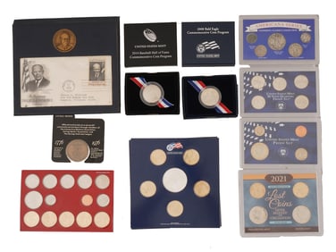 LARGE COLLECTION OF AMERICAN COINS MEDALS SETS IOB