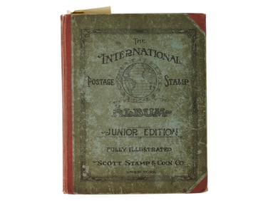 US INTERNATIONAL POSTAGE STAMP ALBUM WITH STAMPS