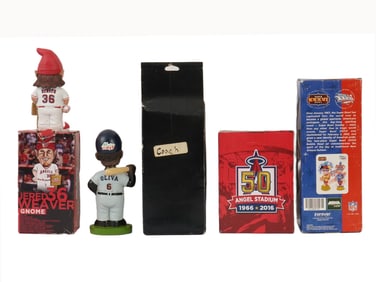 VINTAGE AMERICAN BASEBALL BOBBLEHEAD FIGURINES IOB