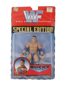 VINTAGE SPECIAL EDITION WWF ROCKY MAIVIA ACTION FIGURE