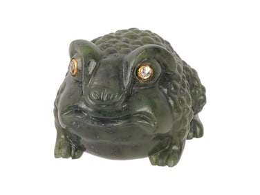 RUSSIAN CARVED NEPHRITE JADE FROG WITH DIAMONDS