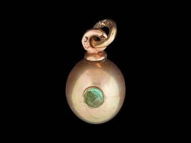 RUSSIAN GOLD PEARL AND EMERALD EASTER EGG PENDANT