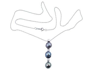 14K WHITE GOLD PEARLS AND DIAMONDS PENDANT NECKLACE