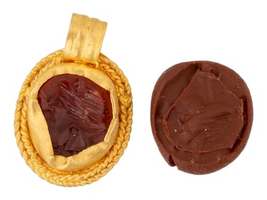 ANCIENT ROMAN GOLD AND HAND CARVED CARNELIAN PENDANT