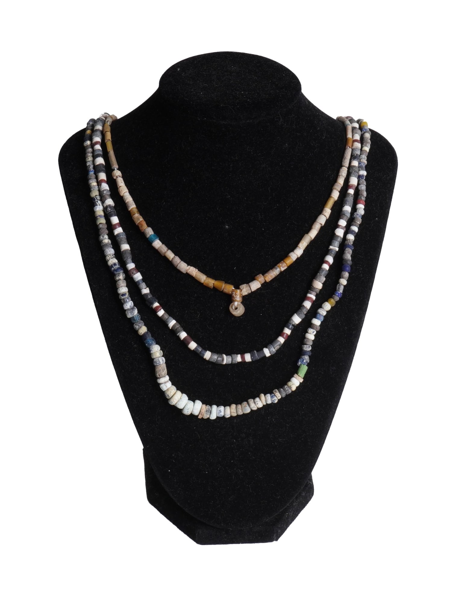 LOT OF ANCIENT NECKLACES 1000 BC TO ROMAN PERIOD (1 of 3)