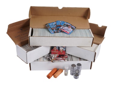 COLLECTION OF AMERICAN ASSORTED TRADING SPORTS CARDS