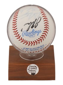 VINTAGE RAWLINGS AMERICAN LEAGUE BASEBALL AUTOGRAPHED