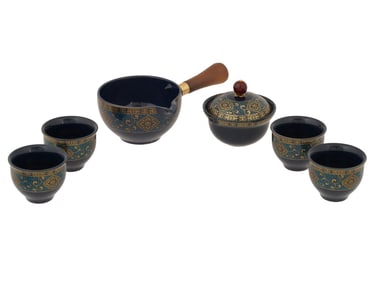 CHINESE CERAMIC TEA SET WITH FITTED BOX