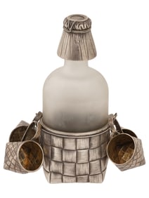 RUSSIAN SILVER VODKA SET W 5 SHOT CUPS AND BOTTLE