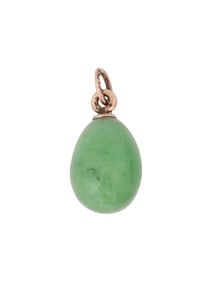 RUSSIAN GOLD CARVED JADE EASTER EGG PENDANT