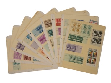 VINTAGE AMERICAN POSTAGE STAMPS CIRCA MID 20TH C