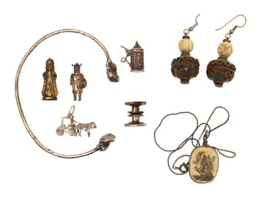 A VINTAGE SILVER JEWELRY BRACELET NECKLACE SILVER