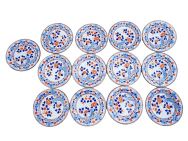 VINTAGE IMARI STYLE PORCELAIN DESSERT PLATES SET