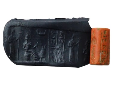 ANCIENT CARVED AGATE CYLINDER SEAL W IMAGES CHARACTERS