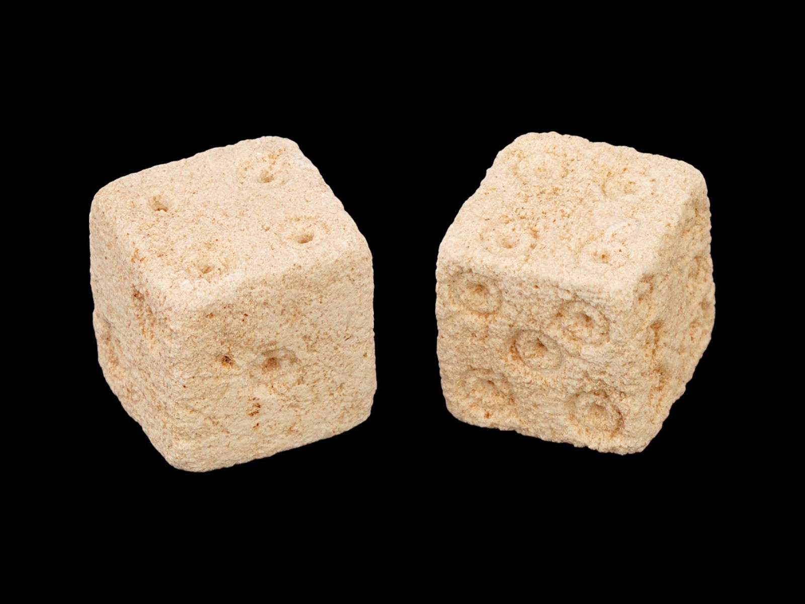 PAIR OF ANCIENT ROMAN EMPIRE STONE DICE (1 of 7)