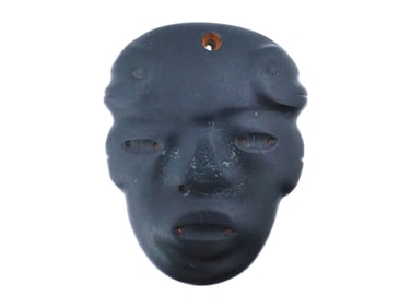 PRE COLUMBIAN CARVED STONE DOUBLE FACE AMULET PENDANT