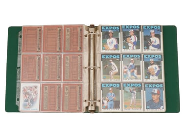 COLLECTION OF ASSORTED VINTAGE BASEBALL SPORTS CARDS