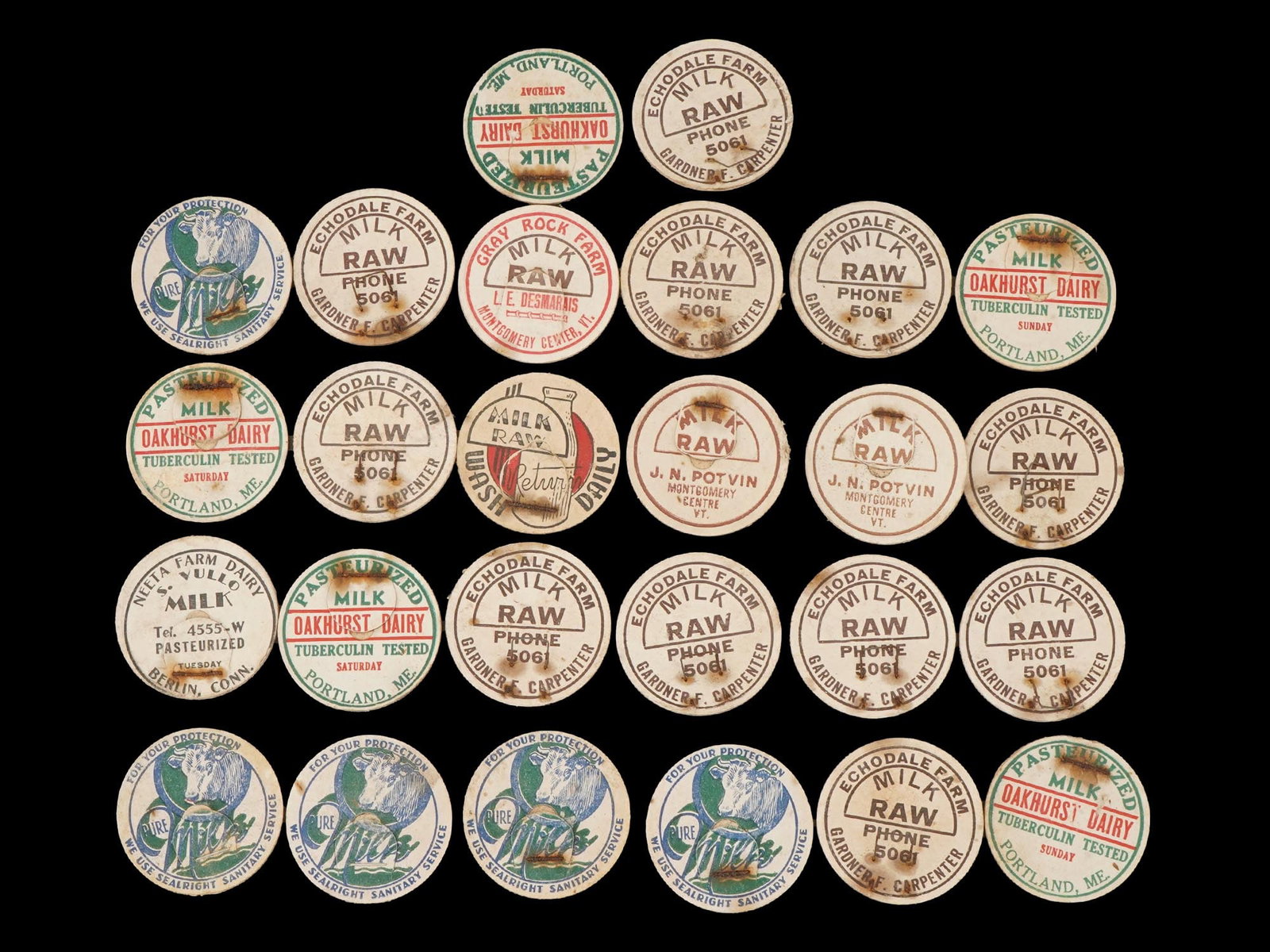 LARGE COLLECTION OF VINTAGE MILK BOTTLE CAPS (1 of 7)