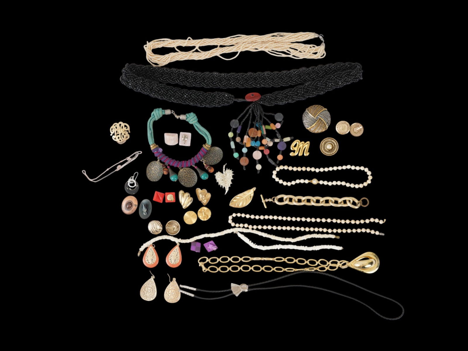 LARGE COLLECTION OF MISCELLANEOUS JEWELRY WARES (1 of 5)