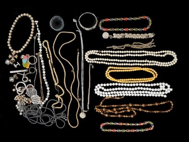 VINTAGE COSTUME JEWELRY VARIOUS DESIGNS AND MATERIALS