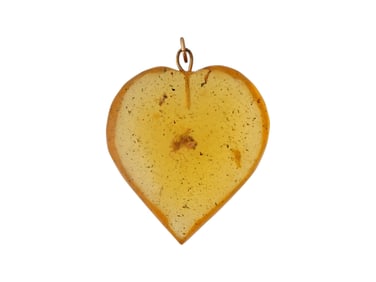 PREHISTORIC HEART SHAPED AMBER STONE PENDANT W INSECT