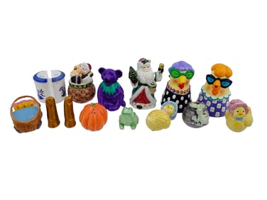 COLLECTION OF VINTAGE CERAMIC SALT PEPPER SHAKERS