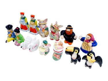 COLLECTION OF VINTAGE CERAMIC SALT AND PEPPER SHAKERS