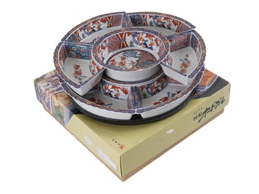 SET OF VINTAGE JAPANESE IMARI STYLE PORCELAIN DISHES