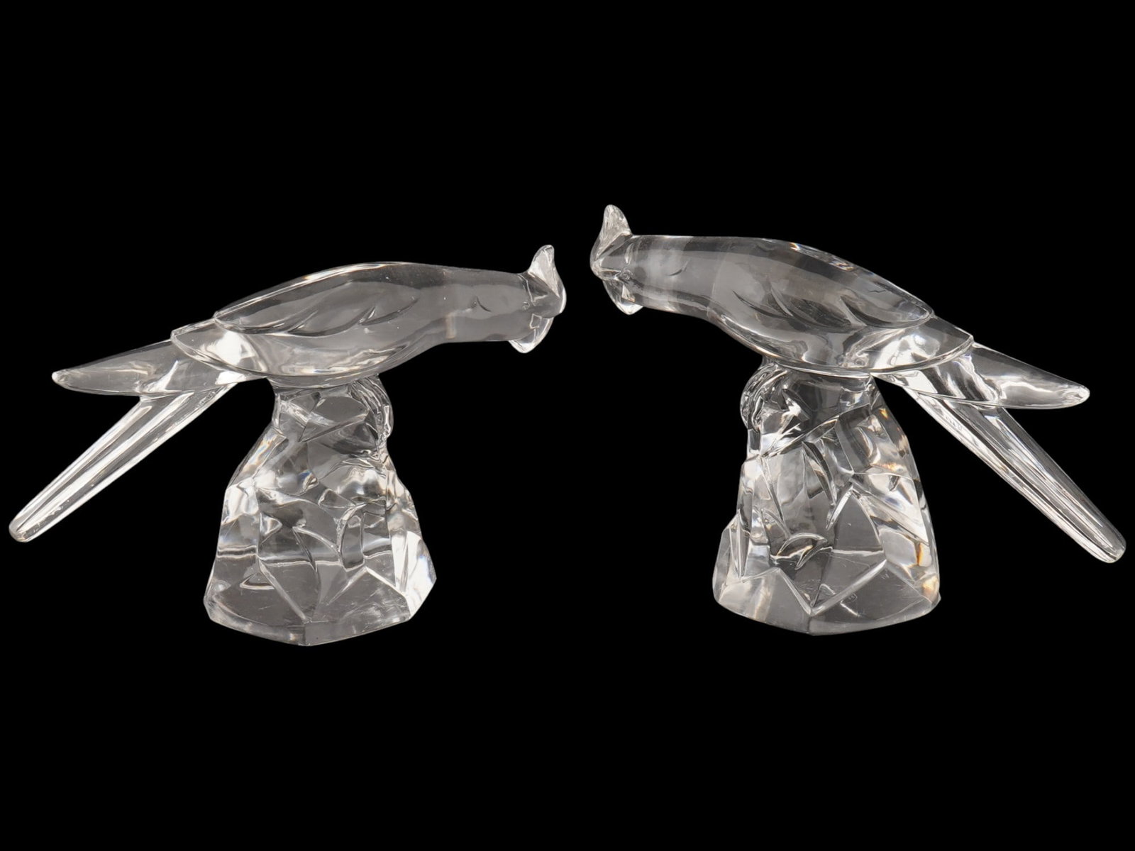 VINTAGE BACCARAT CRYSTAL PARROT FIGURINES (1 of 11)