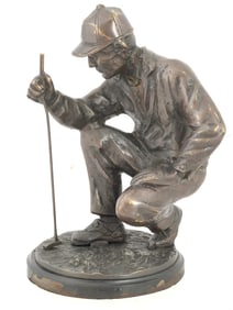VINTAGE BRONZE SCULPTURE OF A GOLF PLAYER