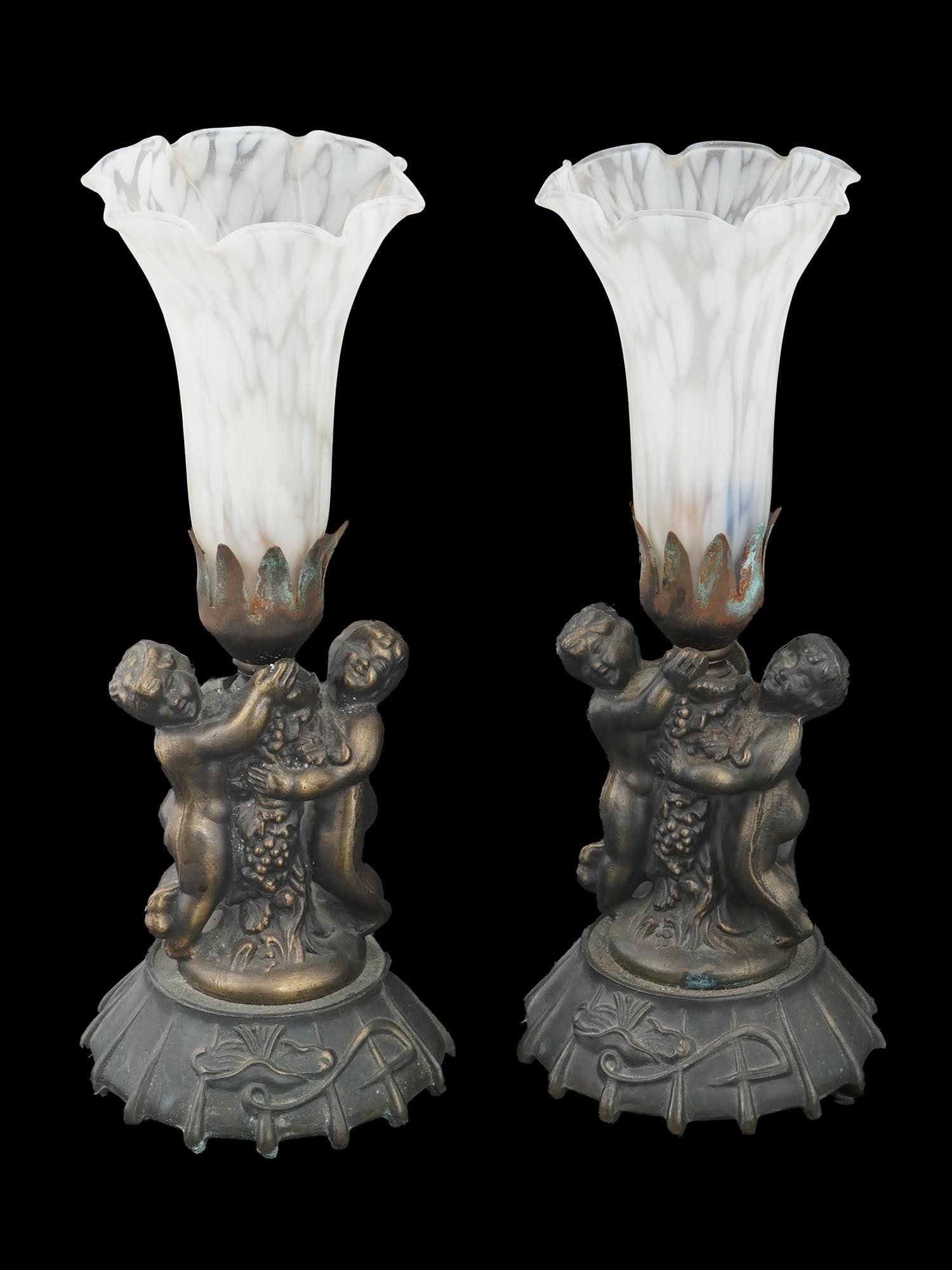 PAIR OF TIFFANY STYLE CHERUB BRONZE TABLE LAMPS (1 of 10)