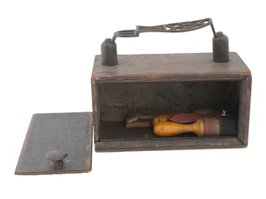 VINTAGE WOODEN SHOE SHINE ACCESSORIES BOX W FOOTREST