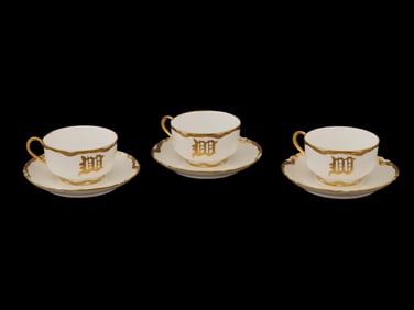 ANTIQUE FRENCH HAVILAND PORCELAIN TEA CUPS AND SAUCERS