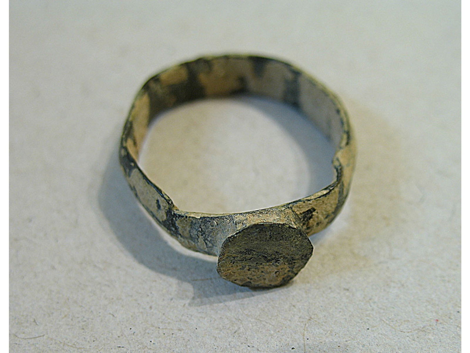 BRONZE RING WITH ENGRAVING. (1 of 5)