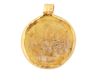 ANCIENT EGYPTIAN GOLD GLASS AMULET LEDA AND THE SWAN