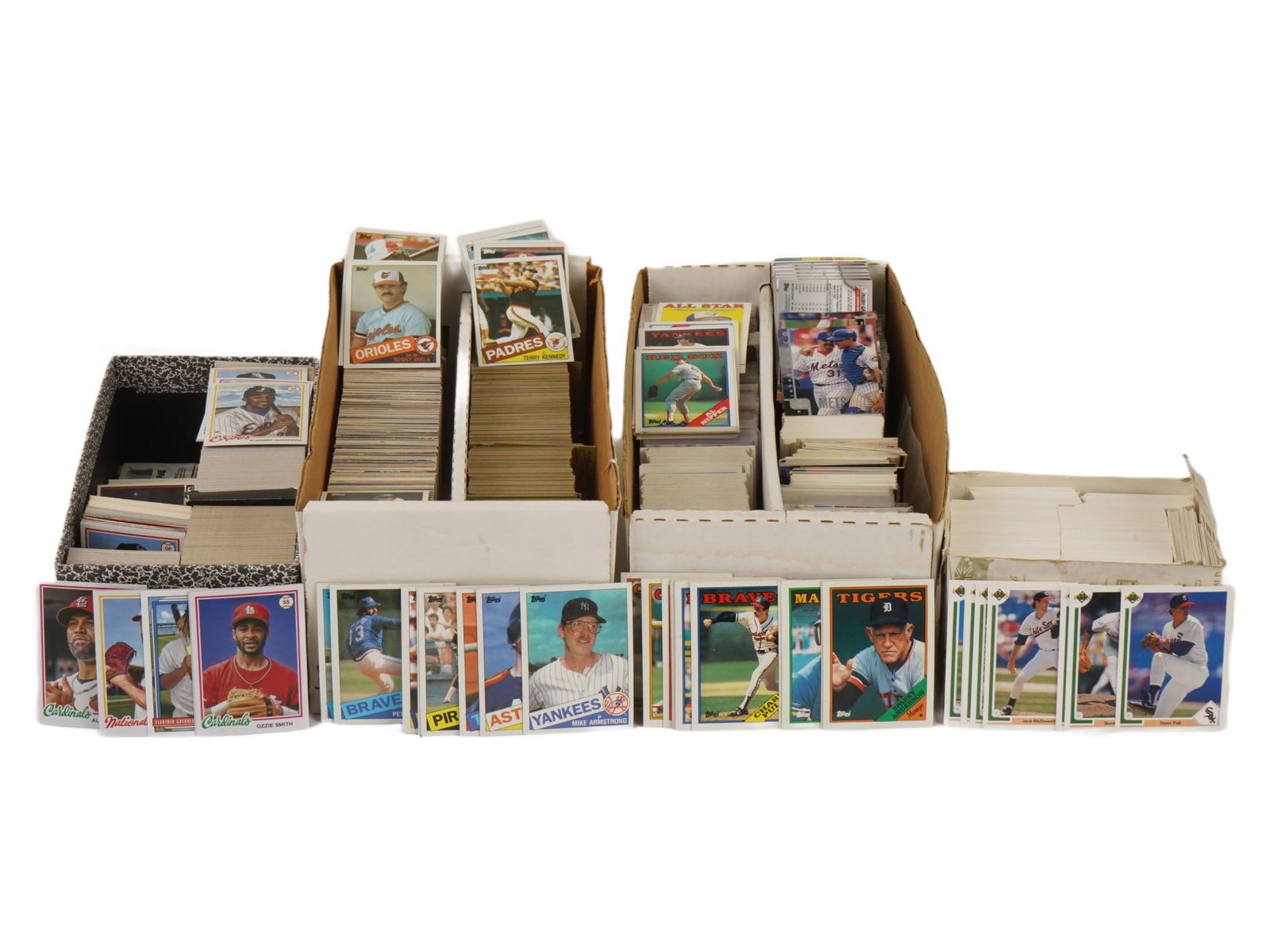 LARGE COLLECTION OF TOPPS UPPER DECK TRADING CARDS (1 of 7)