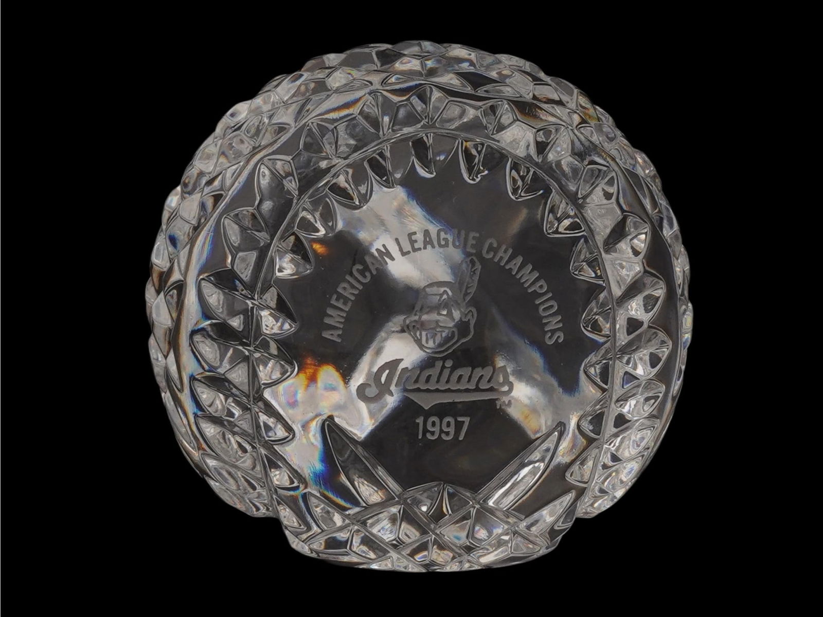 AMERICAN LEAGUE WATERFORD CRYSTAL BALL PAPERWEIGHT (1 of 8)