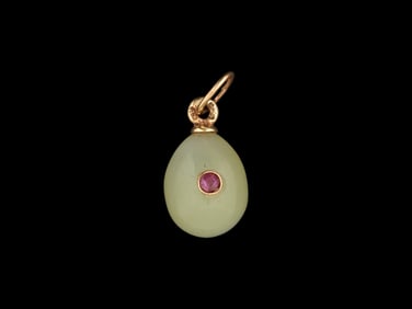 RUSSIAN 56K GOLD BOWENITE EASTER EGG PENDANT W RUBY