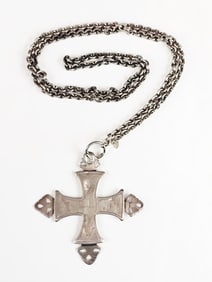 ANTIQUE SILVER CROSS PENDANT W VINTAGE SILVER CHAIN