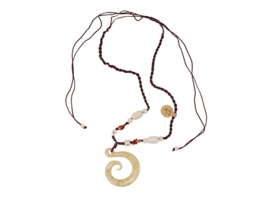 CHINESE SPIRAL JADE PENDANT NECKLACE