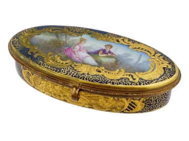 ANTIQUE FRENCH SEVRES HAND PAINTED PORCELAIN BOX