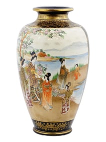 ANTIQUE JAPANESE MEIJI PERIOD SATSUMA PORCELAIN VASE