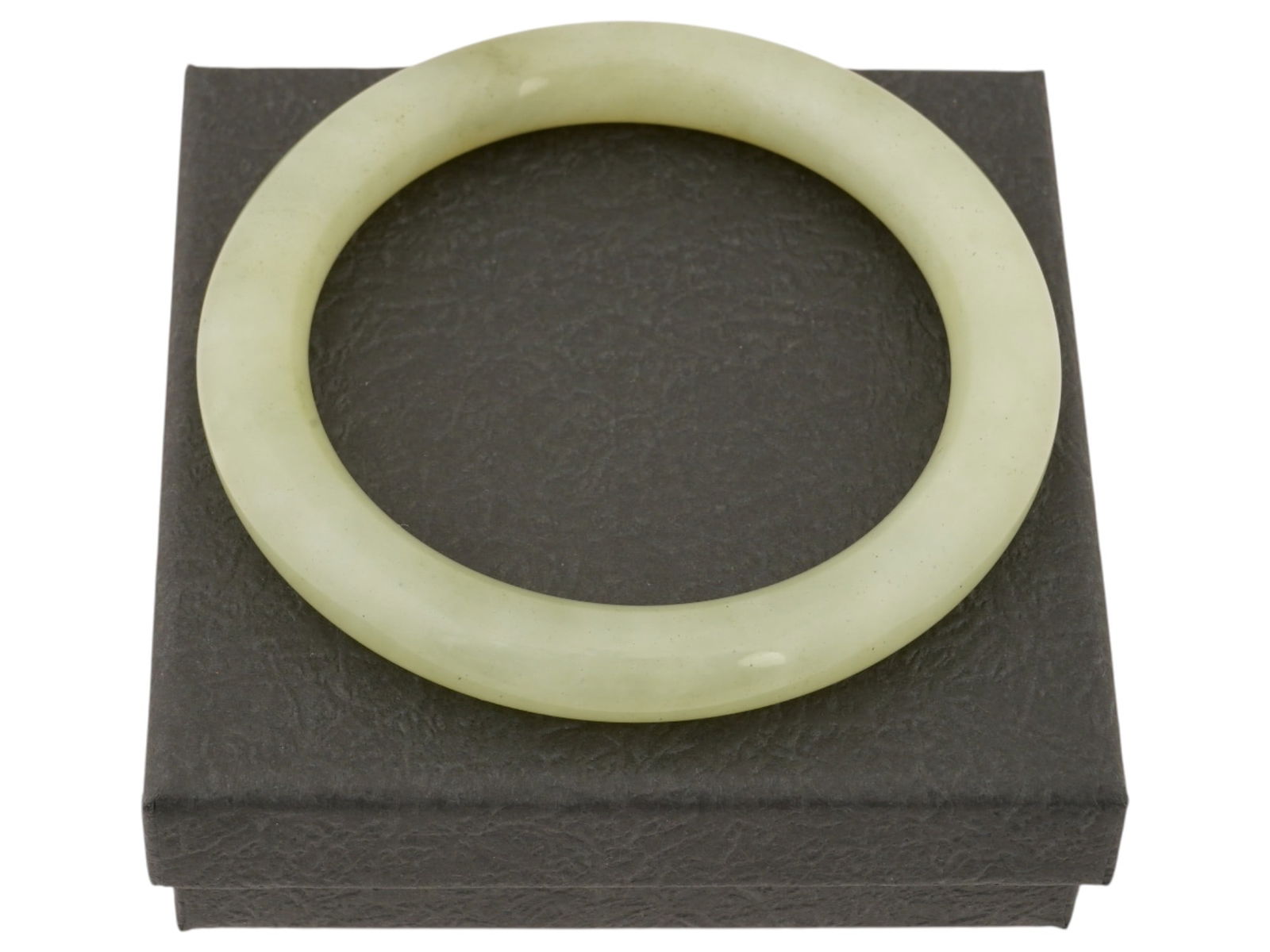 CHINESE HAND CARVED JADE BANGLE BRACELET AMULET (1 of 4)