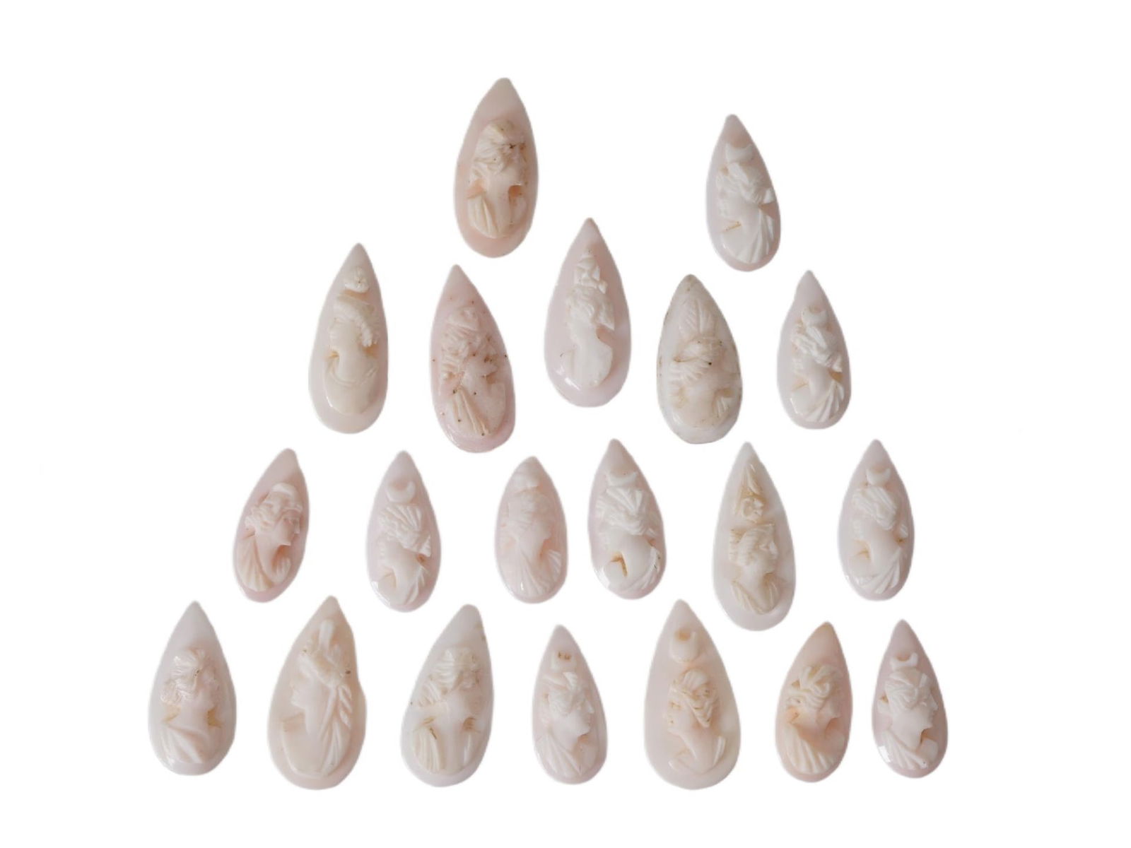 VTG CARVED CONCH SHELL CAMEOS TEARDROP FEMALE PROFILES (1 of 4)