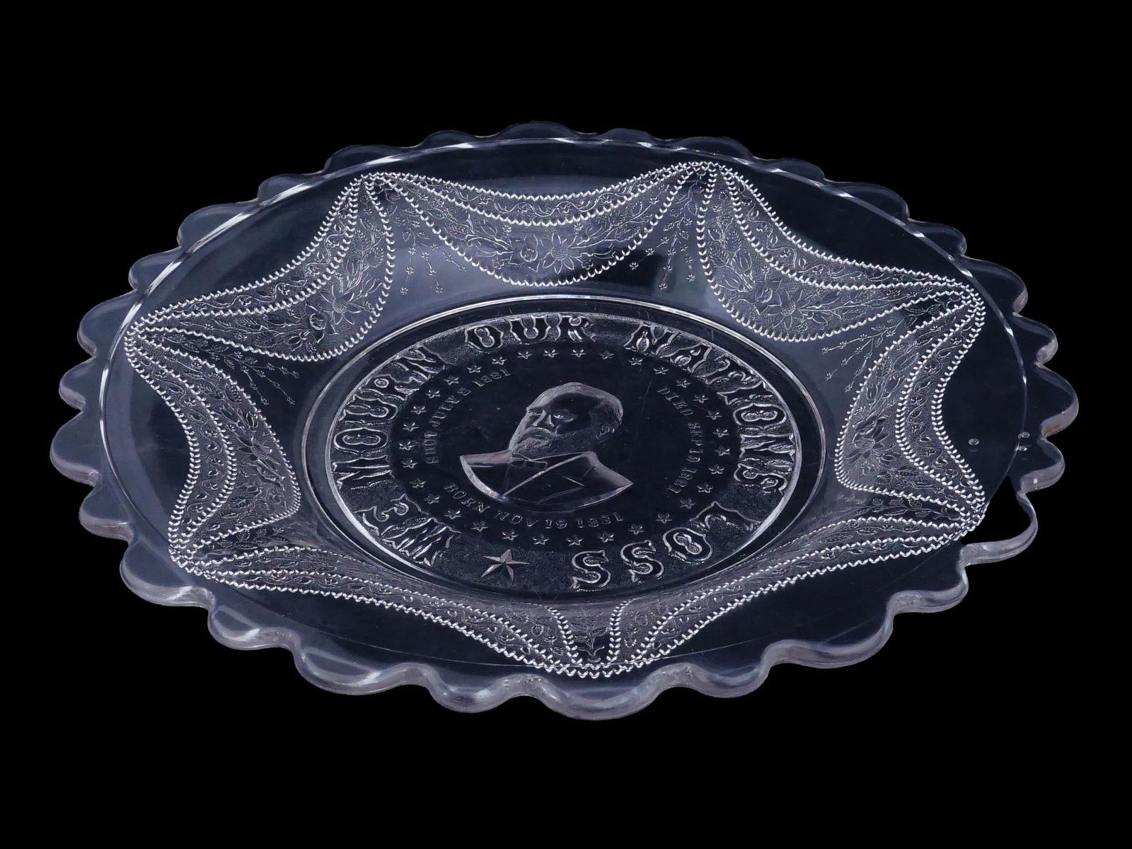 ANTIQUE AMERICAN GLASS PLATE PRESIDENT JAMES A GARFIELD (1 of 4)