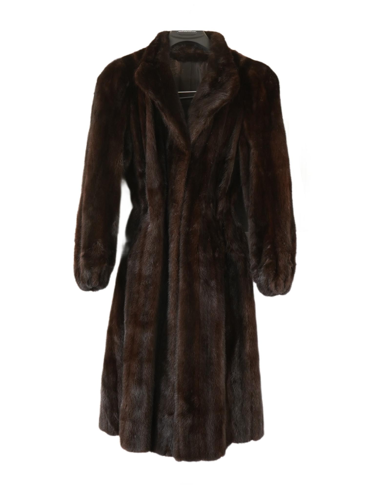 VINTAGE ELEGANT DARK BROWN MINK FUR COAT (1 of 11)