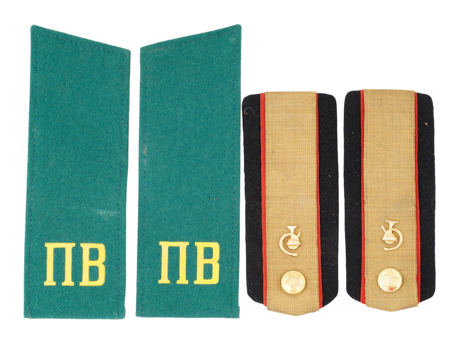 RUSSIAN SOVIET ERA MILITARY SHOULDER BOARDS: A lot of Russian Soviet era military insignia. Two pair of shoulder straps, Boarder Troops and Medical Service of the Armed Forces. Historical Collectables And Memorabilia, Military Uniform Accessorie