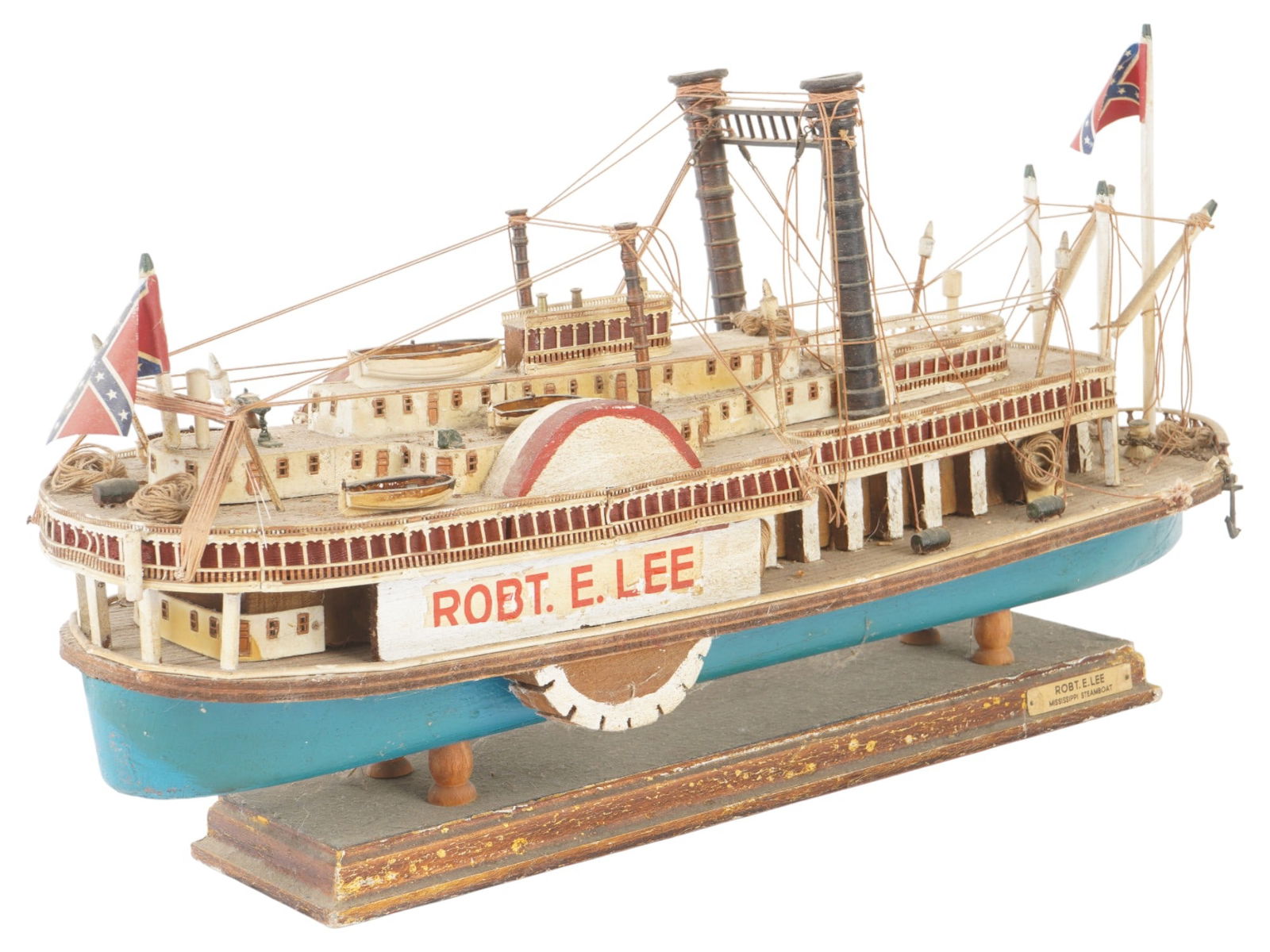 ROBERT E LEE MODEL PADDLE WHEEL STEAMER IN ORIGINAL CASE (1 of 19)