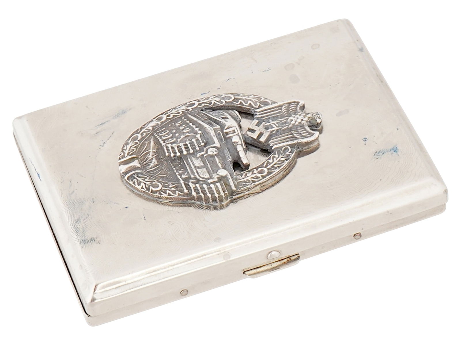 WWII TYPE GERMAN TANK ASSAULT CIGARETTE CASE (1 of 7)